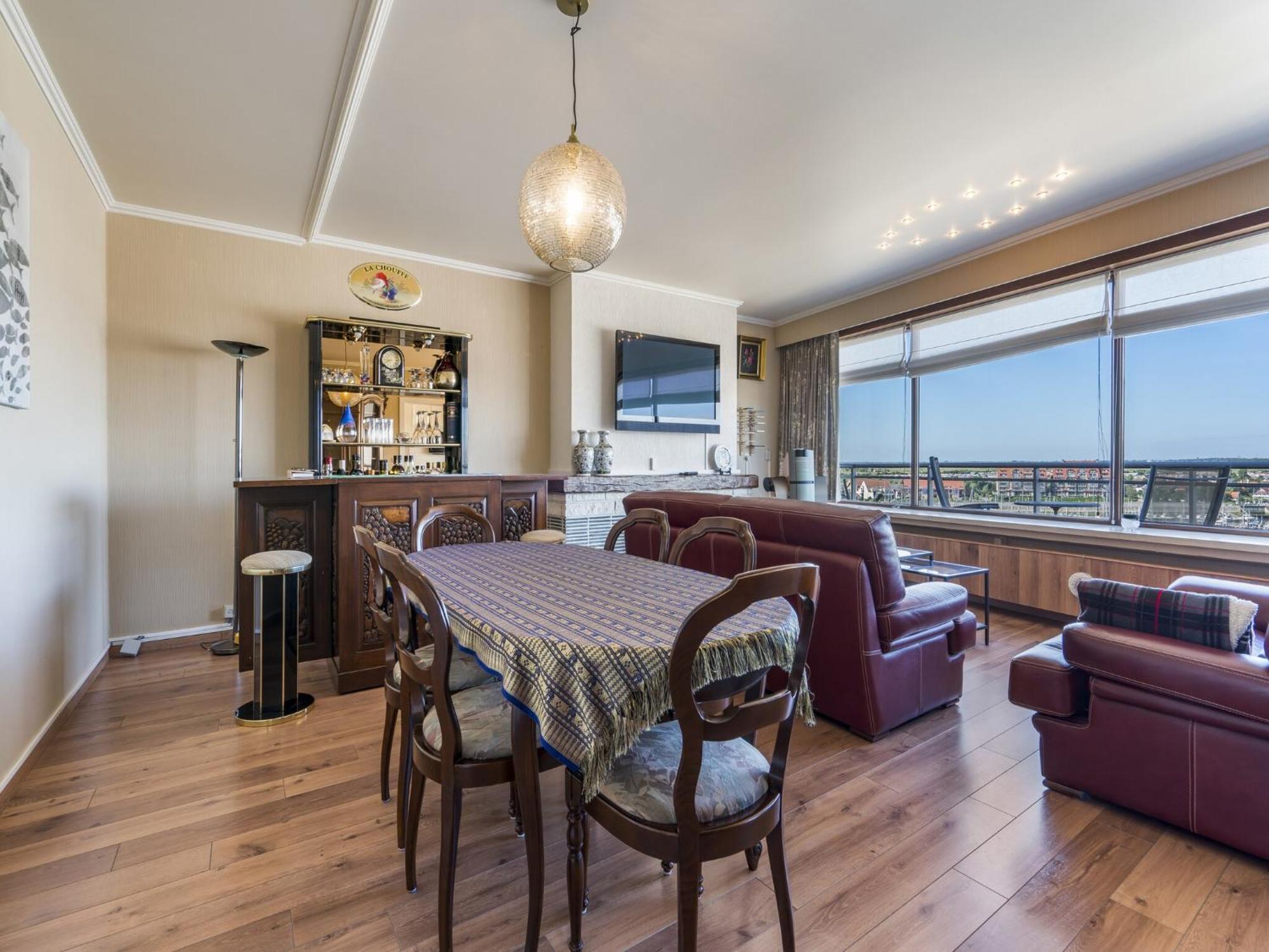 Authentic With View, Cleaning Included Appartement Blankenberge