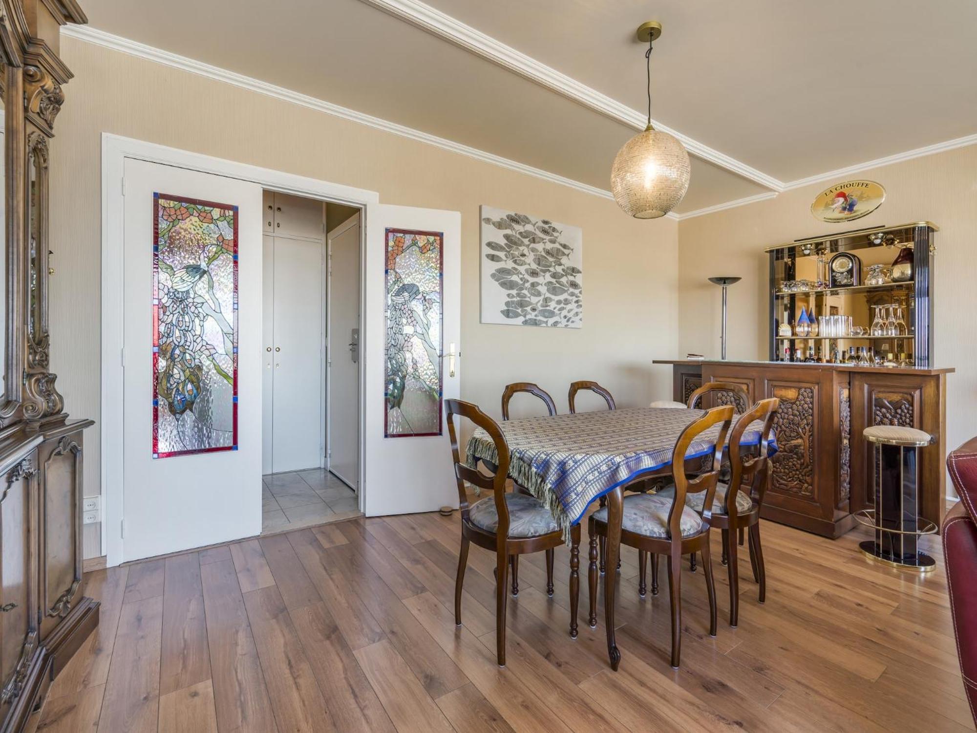 Appartement Authentic With View, Cleaning Included